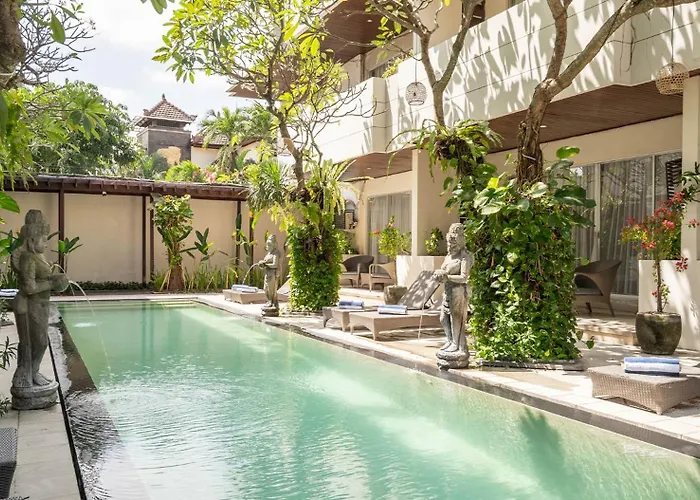 Swiss-belcourt Sunset Seminyak (Bali)