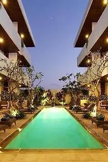 Swiss-belcourt Sunset Aparthotel 4*