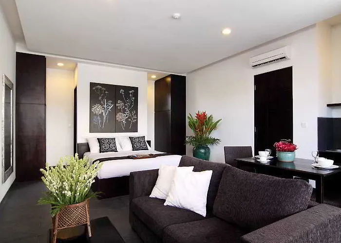 Swiss-belcourt Sunset Seminyak (Bali)